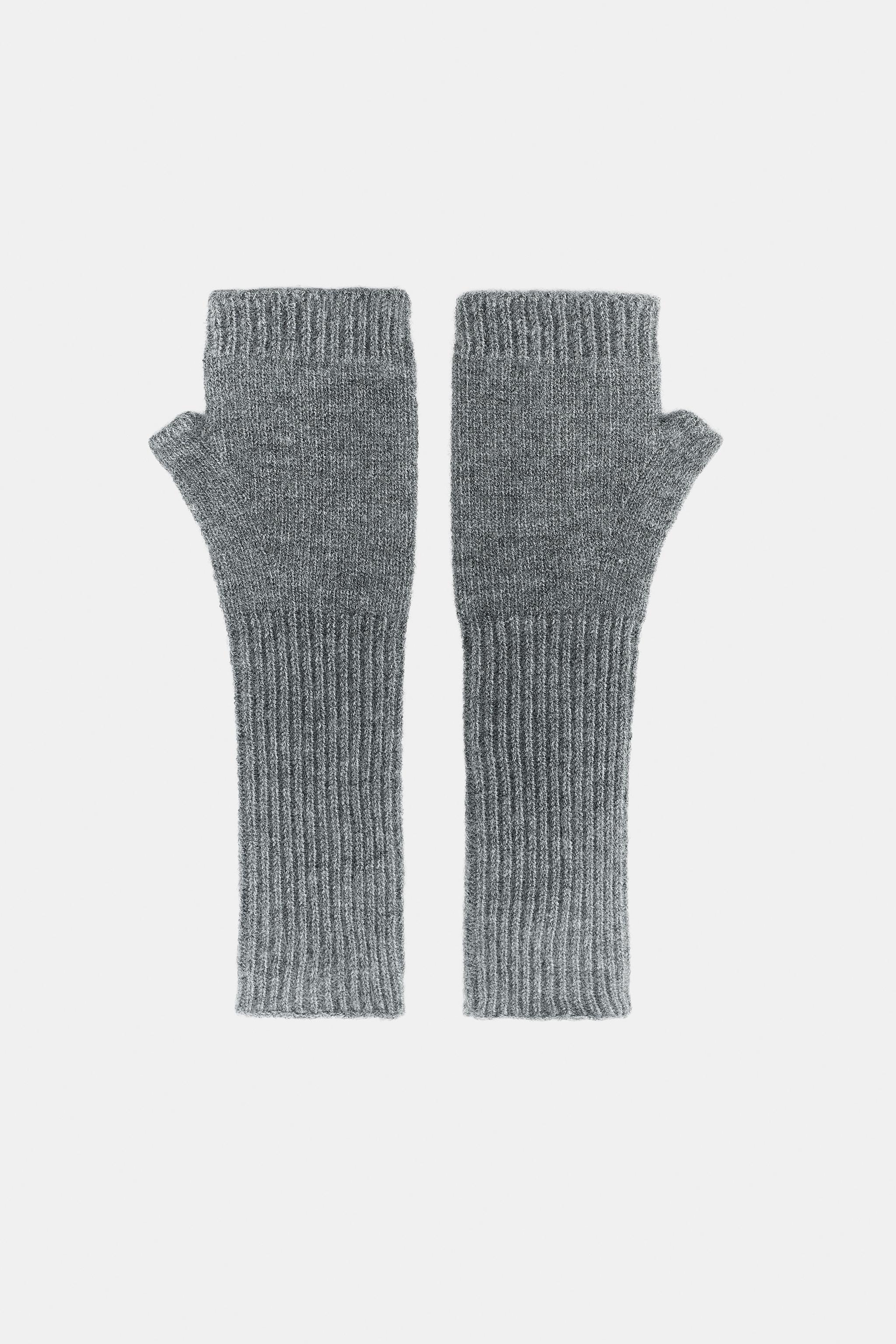LONG KNIT MITTENS